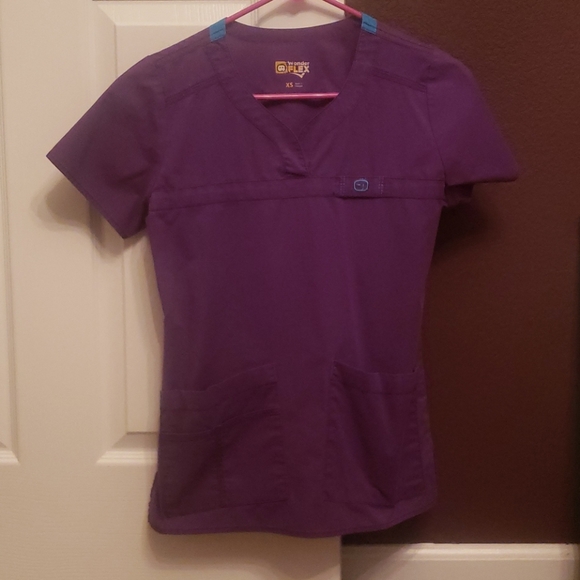 Scrub Set - Picture 1 of 6